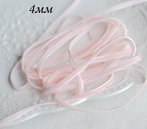 • <h5>Лента бархатная розовая</h5> Ширина: 4 мм. Цена указана за 1 метр.