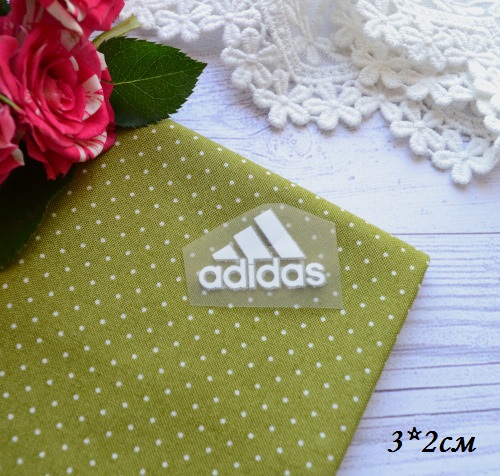 Термонаклейка Adidas біла 3*2см AT017 • AT017 Термонаклейка Adidas біла 3*2см AT017