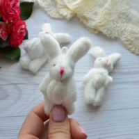 Зайка для ляльки білий 8см із вушками ALB46