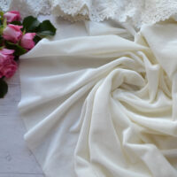 Оксамитова тканина молочна TKR155