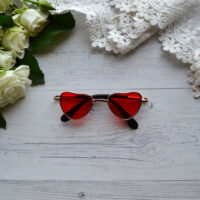 Окуляри для ляльки червоні сердечка 8*2.6см ALO80