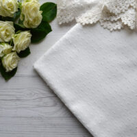 Батист з набивним горошком теплий білий Відріз 35*50см TKB019