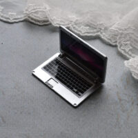 Ноутбук Apple MacBook для ляльки срібний 45*30мм AG014