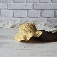 Солом’яний капелюшок для ляльки хвиля беж ⌀ 7см  AH028