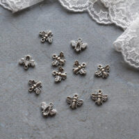 Підвіска Бджілка 12*13мм срібло 1шт PD085