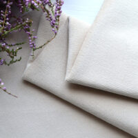 Вельвет для одягу ляльки 1.1 мм бежевий трішки тягнеться 24*45см FV23