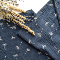 Муслін тоненька жата бавовна сіро-синя з кульбабкою Відріз 34*25см MUS005