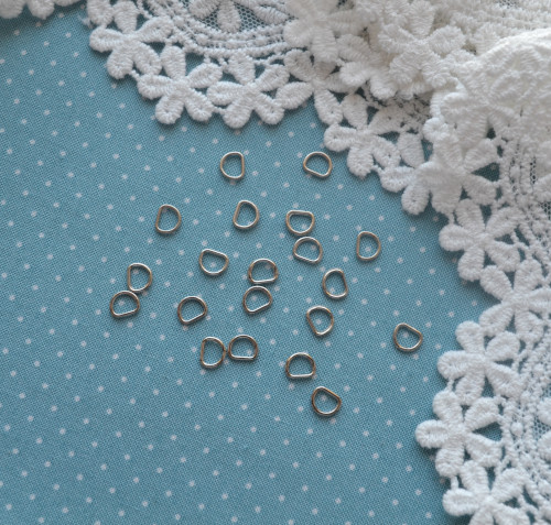 Півкільце для лялькового одягу срібло 5мм за 4шт FR002 • fr002 Півкільце для лялькового одягу срібло 5мм за 4шт FR002