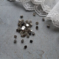 Міні Ґудзик на ніжці плоский срібло 5мм 10шт B348