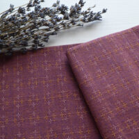 Японська фактурна бавовна хрестики на бордово-фіолетовому фоні Відріз 24*35см TKY095
