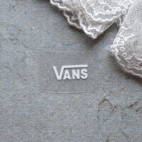 Термонаклейка Vans Біла Розмір 2*1см AT142