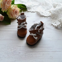 Чобітки для ляльки світло-коричневі  4.6*2.2см AK241