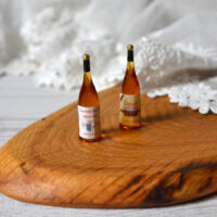 Мініатюрна пляшка вина темно-жовта 4*1,2см AN022